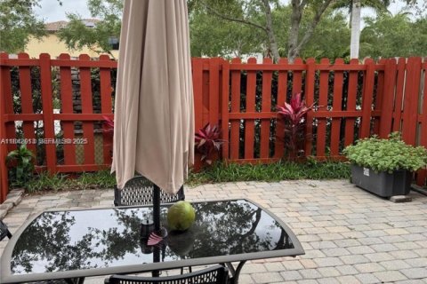 Touwnhouse à vendre à Miami, Floride: 3 chambres № 1982020 - photo 20