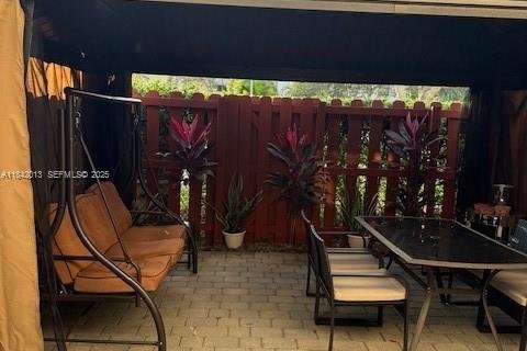 Touwnhouse à vendre à Miami, Floride: 3 chambres № 1982020 - photo 27