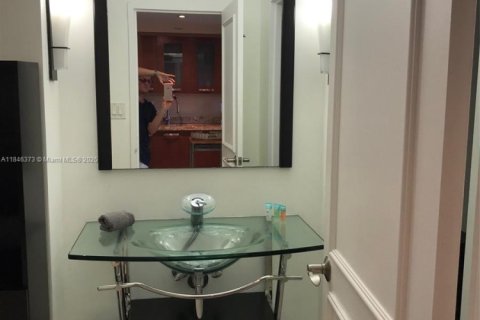 Condominio en venta en Miami Beach, Florida, 51.1 m2 № 1845925 - foto 11