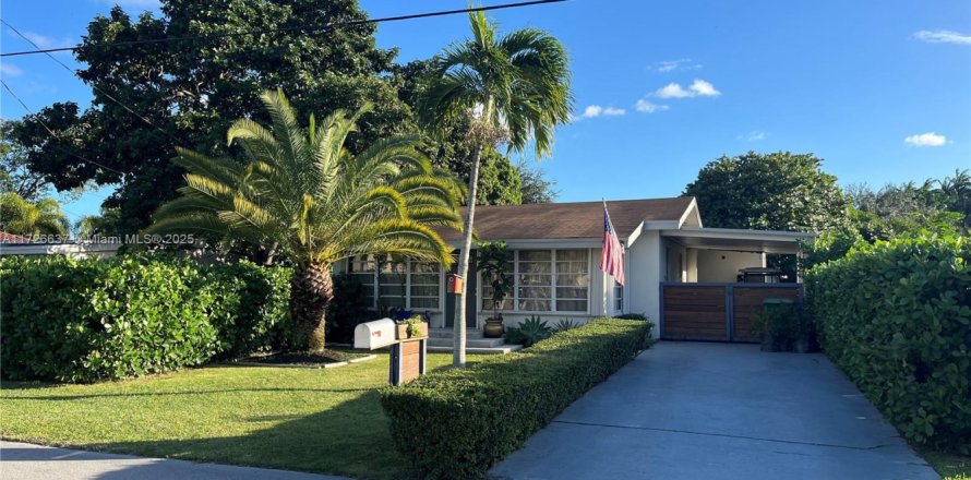 Villa ou maison à Palmetto Bay, Floride 2 chambres, 110.18 m2 № 1933372