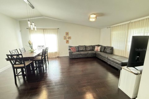 Villa ou maison à vendre à Oviedo, Floride: 4 chambres, 194.35 m2 № 1788223 - photo 5
