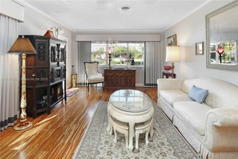 Casa en venta en Hollywood, Florida, 3 dormitorios, 161.28 m2 № 1812067 - foto 16