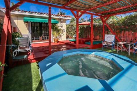 Casa en venta en Hollywood, Florida, 3 dormitorios, 161.28 m2 № 1812067 - foto 26