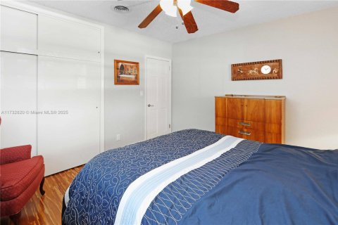 Casa en venta en Hollywood, Florida, 3 dormitorios, 161.28 m2 № 1812067 - foto 23