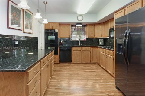 Casa en venta en Hollywood, Florida, 3 dormitorios, 161.28 m2 № 1812067 - foto 9