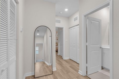 Adosado en venta en Homestead, Florida, 3 dormitorios, 164.62 m2 № 1960170 - foto 18