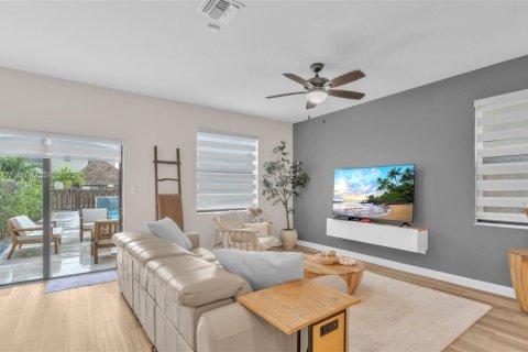 Adosado en venta en Homestead, Florida, 3 dormitorios, 164.62 m2 № 1960170 - foto 8