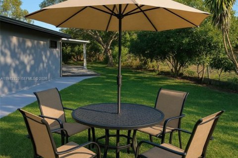 Снять в аренду виллу или дом в Форт-Лодердейл, Флорида 3 спальни, 136.01м2, № 2050216 - фото 7