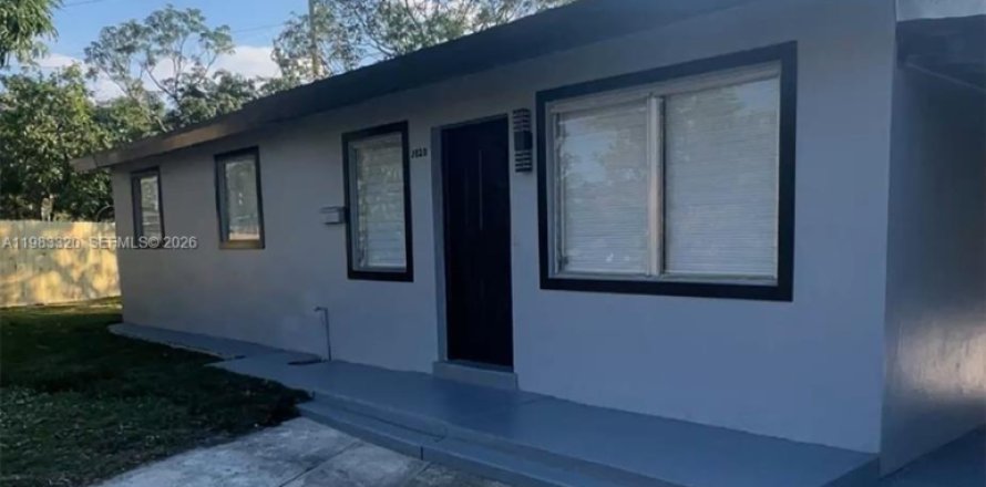 Дом в Форт-Лодердейл, Флорида 3 спальни, 136.01м2 № 2050216