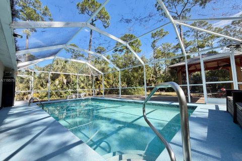 House in Naples, Florida 3 bedrooms, 181.72 sq.m. № 2011585 - photo 30