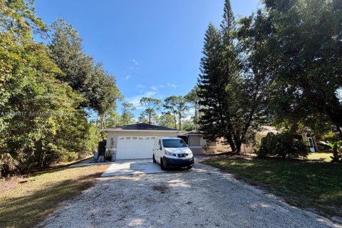House in Naples, Florida 3 bedrooms, 181.72 sq.m. № 2011585 - photo 4