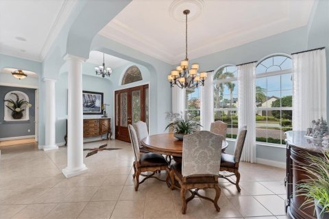 House in Lakewood Ranch, Florida 4 bedrooms, 396.97 sq.m. № 1624816 - photo 15