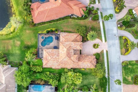 House in Lakewood Ranch, Florida 4 bedrooms, 396.97 sq.m. № 1624816 - photo 2
