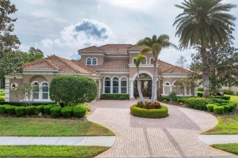 House in Lakewood Ranch, Florida 4 bedrooms, 396.97 sq.m. № 1624816 - photo 5