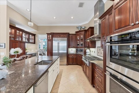 House in Lakewood Ranch, Florida 4 bedrooms, 396.97 sq.m. № 1624816 - photo 20
