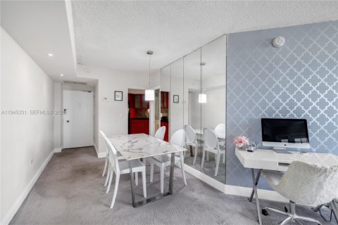 Купить кондоминиум в Майами, Флорида 2 спальни, 91.97м2, № 2001788 - фото 14