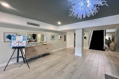 Condominio en alquiler en Palm Beach Shores, Florida, 2 dormitorios, 122.26 m2 № 1146665 - foto 1