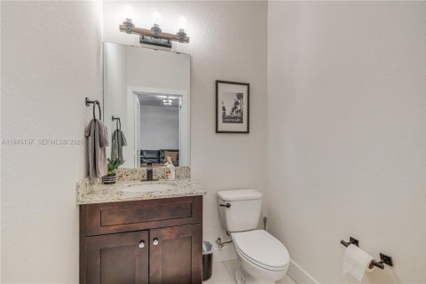 Купить таунхаус в Майами, Флорида 3 спальни, 154.22м2, № 2005264 - фото 13