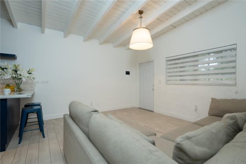 Villa ou maison à vendre à North Miami Beach, Floride: 2 chambres, 105.17 m2 № 2155016 - photo 18