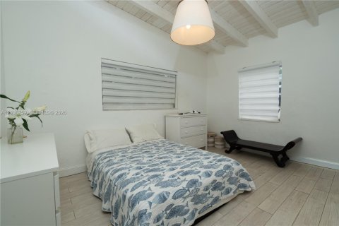Villa ou maison à vendre à North Miami Beach, Floride: 2 chambres, 105.17 m2 № 2155016 - photo 7