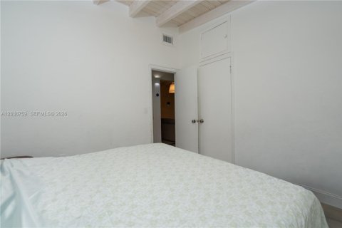 Villa ou maison à vendre à North Miami Beach, Floride: 2 chambres, 105.17 m2 № 2155016 - photo 11