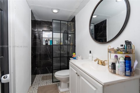 Villa ou maison à vendre à North Miami Beach, Floride: 2 chambres, 105.17 m2 № 2155016 - photo 12
