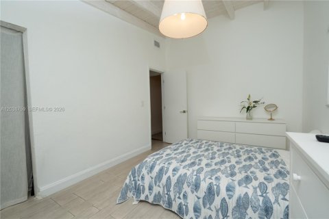 Villa ou maison à vendre à North Miami Beach, Floride: 2 chambres, 105.17 m2 № 2155016 - photo 9