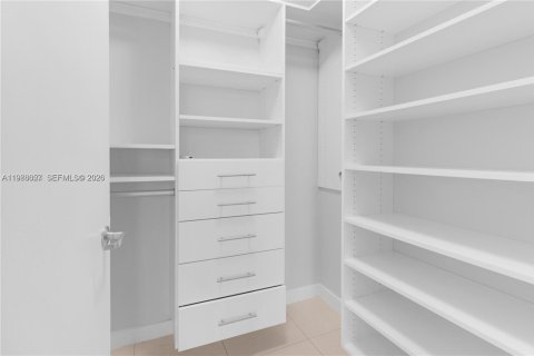 Copropriété à louer à Miami, Floride: 1 chambre, 79.99 m2 № 2051547 - photo 14