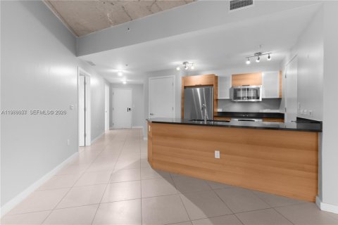 Copropriété à louer à Miami, Floride: 1 chambre, 79.99 m2 № 2051547 - photo 6