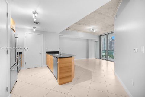 Copropriété à louer à Miami, Floride: 1 chambre, 79.99 m2 № 2051547 - photo 2