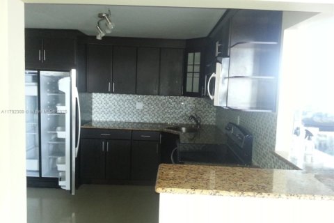 Condominio en venta en Aventura, Florida, 1 dormitorio, 81.1 m2 № 1962101 - foto 3