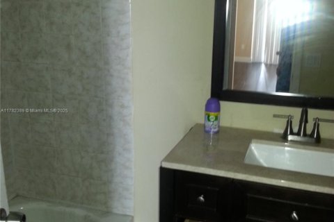 Condominio en venta en Aventura, Florida, 1 dormitorio, 81.1 m2 № 1962101 - foto 13