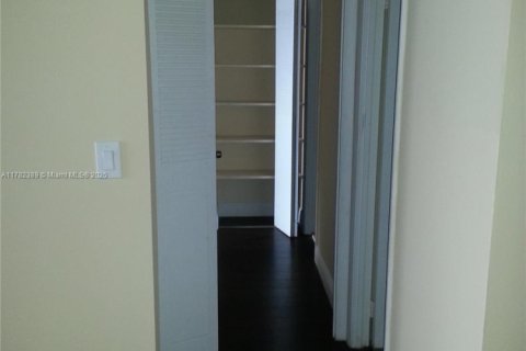 Condominio en venta en Aventura, Florida, 1 dormitorio, 81.1 m2 № 1962101 - foto 10