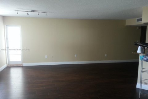 Condominio en venta en Aventura, Florida, 1 dormitorio, 81.1 m2 № 1962101 - foto 2
