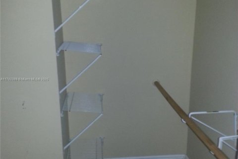 Condominio en venta en Aventura, Florida, 1 dormitorio, 81.1 m2 № 1962101 - foto 15