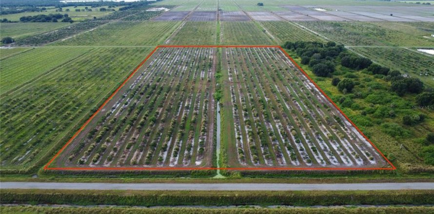 Land in Punta Gorda, Florida № 1916861