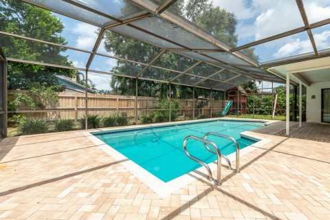 House in Clearwater, Florida 3 bedrooms, 178.09 sq.m. № 2200489 - photo 30