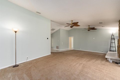 House in Clearwater, Florida 3 bedrooms, 178.09 sq.m. № 2200489 - photo 6
