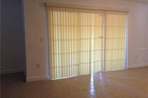 Copropriété à vendre à Orlando, Floride: 2 chambres, 109.9 m2 № 2102884 - photo 12