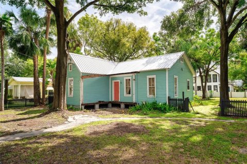 Casa en venta en Tampa, Florida, 2 dormitorios, 90.3 m2 № 1833097 - foto 1