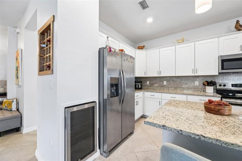 House in Port Charlotte, Florida 3 bedrooms, 169.27 sq.m. № 2396363 - photo 9