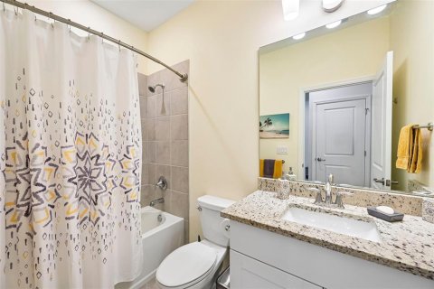 House in Port Charlotte, Florida 3 bedrooms, 169.27 sq.m. № 2396363 - photo 15