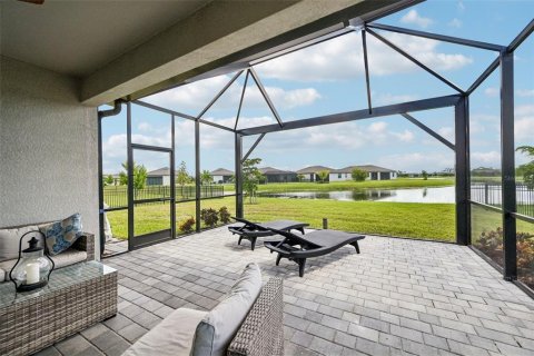 House in Port Charlotte, Florida 3 bedrooms, 169.27 sq.m. № 2396363 - photo 23