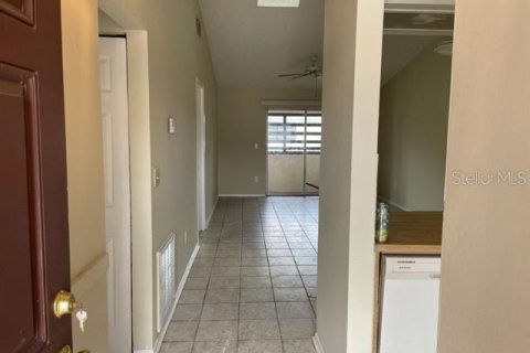 Touwnhouse à louer à Orlando, Floride: 2 chambres, 80.64 m2 № 2284708 - photo 2