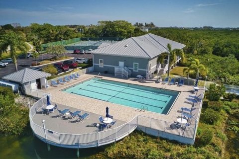 Copropriété à vendre à Bradenton, Floride: 2 chambres, 110.09 m2 № 2418423 - photo 27