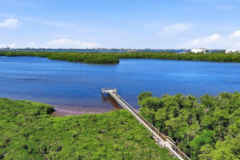 Copropriété à vendre à Bradenton, Floride: 2 chambres, 110.09 m2 № 2418423 - photo 23