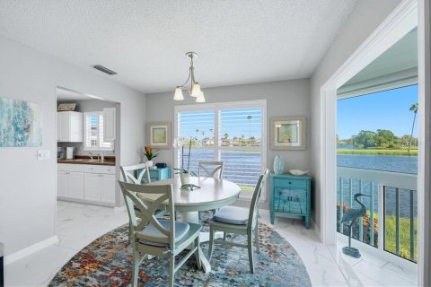 Copropriété à vendre à Bradenton, Floride: 2 chambres, 110.09 m2 № 2418423 - photo 13