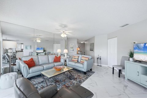 Copropriété à vendre à Bradenton, Floride: 2 chambres, 110.09 m2 № 2418423 - photo 12