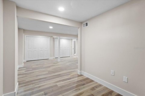 House in Ocala, Florida 6 bedrooms, 407.93 sq.m. № 1416618 - photo 26