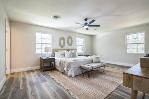 House in Ocala, Florida 6 bedrooms, 407.93 sq.m. № 1416618 - photo 9
